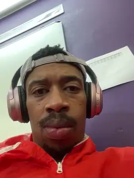 Snapshot of fitsexyman chatting on October 2025 08:25:01 AM fitsexyman online show from October 2025 08:25:01 AM