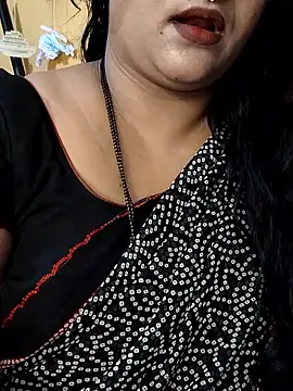 Snapshot of Angel0731 chatting on May 2026 09:47:02 AM Angel0731 online show from May 2026 09:47:02 AM