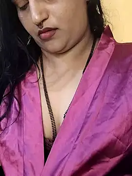 Snapshot of Angel0731 chatting on May 2026 10:21:01 AM Angel0731 online show from May 2026 10:21:01 AM