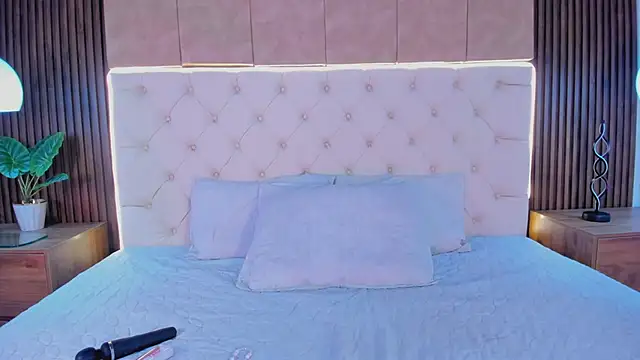 alison harper19 online show from November 2025 01:44:02 PM