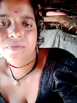 Snapshot of Manvi_tyagi chatting on September 2025 05:40:01 AM Manvi tyagi online show from September 2025 05:40:01 AM