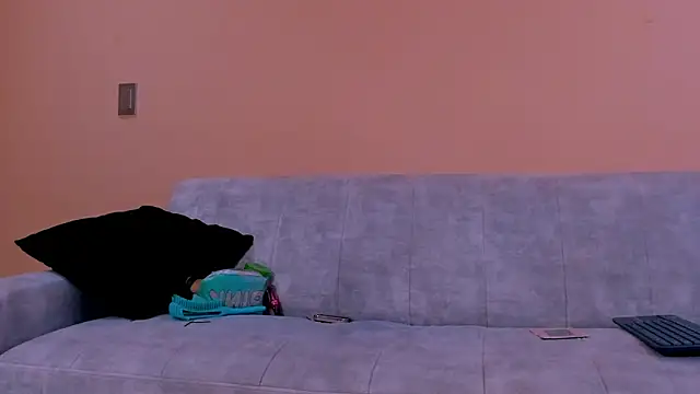 aronandluna online show from November 2025 01:22:02 PM