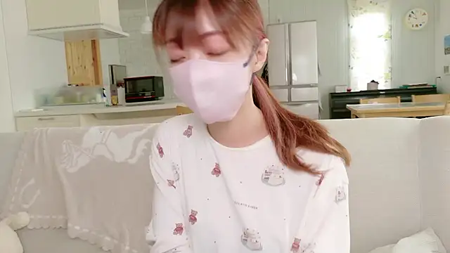 Snapshot of SUZU_1201 chatting on September 2025 12:56:02 AM SUZU 1201 online show from September 2025 12:56:02 AM