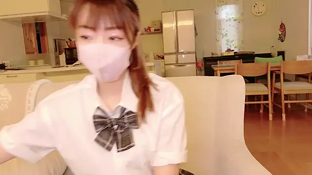 Snapshot of SUZU_1201 chatting on November 2025 01:29:01 AM SUZU 1201 online show from November 2025 01:29:01 AM