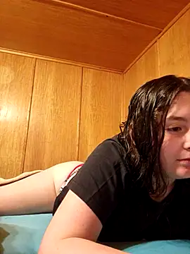 YoungLiisaxx online show from March 2026 09:41:02 PM