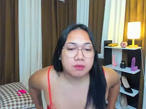 TsUncutKaren online show from September 2025 05:07:02 PM