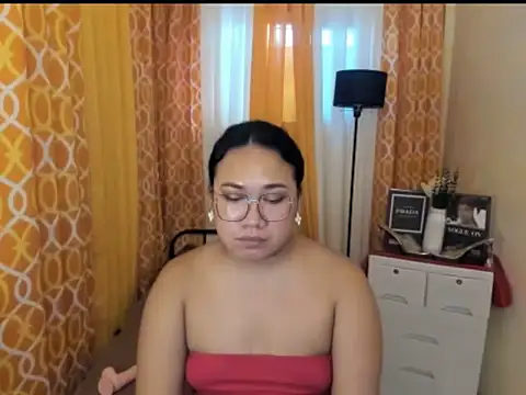 TsUncutKaren online show from April 2026 02:27:02 AM