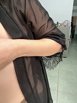 Tiffany-yy online show from November 2025 06:35:02 AM