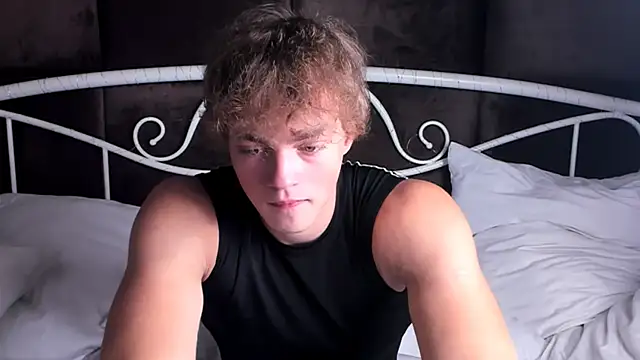 ChaseMuscular online show from September 2025 10:30:02 AM