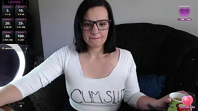 Snapshot of Olivia_Darling chatting on October 2025 09:12:01 AM Olivia Darling online show from October 2025 09:12:01 AM