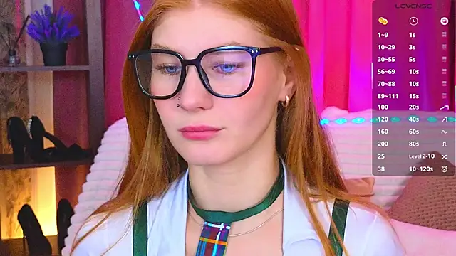 JuliaPowers  online show from October 2025 04:12:01 AM