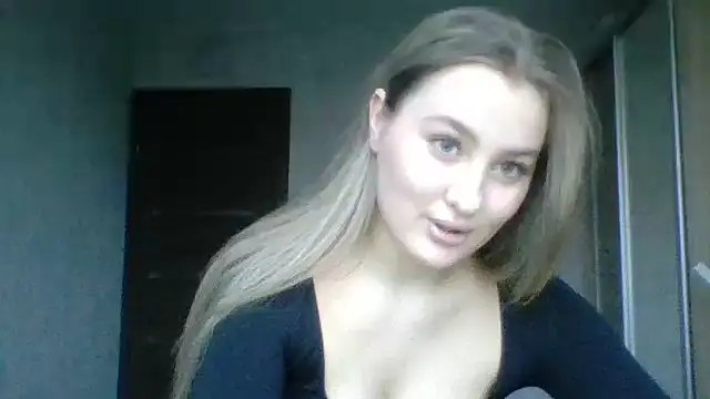 Snapshot of Karyllia chatting on October 2025 02:48:01 PM Karyllia online show from October 2025 02:48:01 PM