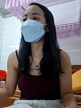 LazdyLy online show from September 2025 01:35:01 PM