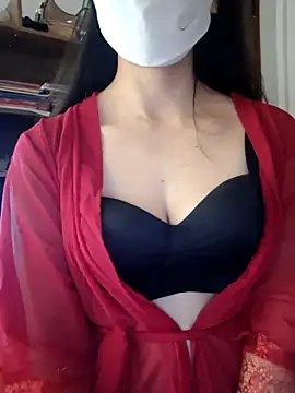 LazdyLy online show from October 2025 02:18:02 PM