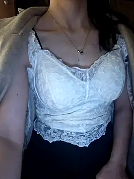 LazdyLy online show from October 2025 12:34:02 PM