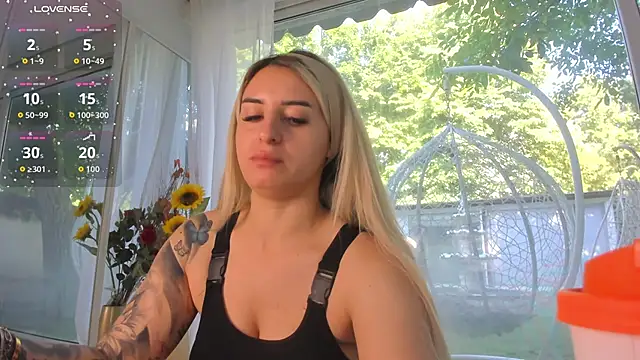 Ella Vee online show from June 2026 06:22:02 AM