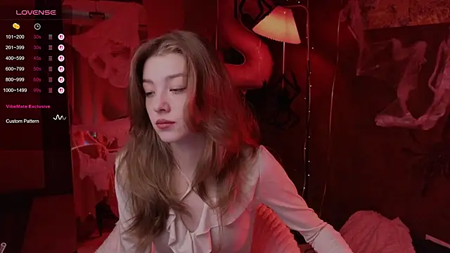 Snapshot of AstraMist chatting on October 2025 06:19:02 AM AstraMist online show from October 2025 06:19:02 AM