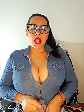 Snapshot of Nicoleefaith_ chatting on November 2025 12:10:02 AM Nicoleefaith online show from November 2025 12:10:02 AM