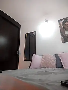 Snapshot of Lyra-Richter chatting on October 2025 04:17:02 PM Lyra-Richter online show from October 2025 04:17:02 PM