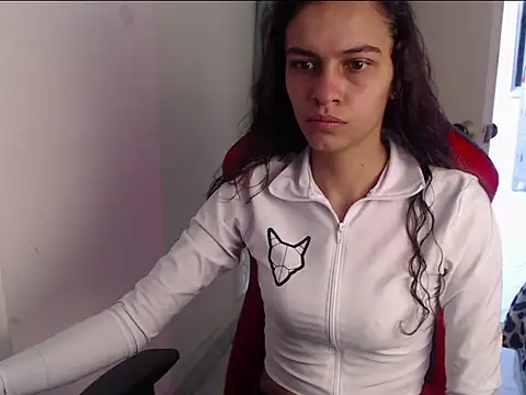 Skylovershot online show from March 2026 01:49:01 PM