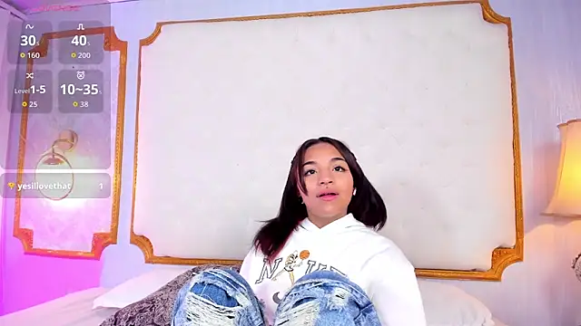 Manelyk evanss  online show from October 2025 11:22:02 AM