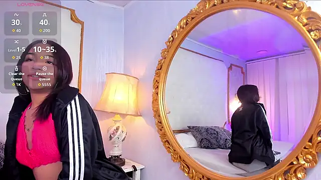 Snapshot of Manelyk_evanss_ chatting on November 2025 11:10:02 AM Manelyk evanss online show from November 2025 11:10:02 AM