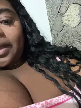 Snapshot of LunaSthena chatting on November 2025 12:24:01 AM LunaSthena online show from November 2025 12:24:01 AM