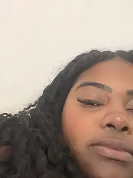 Snapshot of LunaSthena chatting on November 2025 11:54:02 PM LunaSthena online show from November 2025 11:54:02 PM