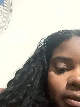 LunaSthena online show from January 2026 01:19:01 AM