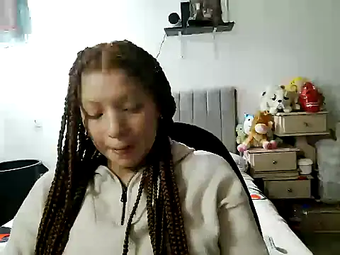 Snapshot of Adara_Harper chatting on September 2025 04:23:02 AM Adara Harper online show from September 2025 04:23:02 AM