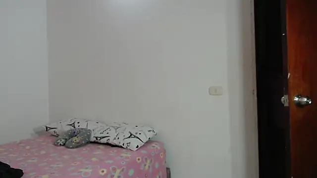 MichellSexxx online show from October 2025 08:18:01 PM