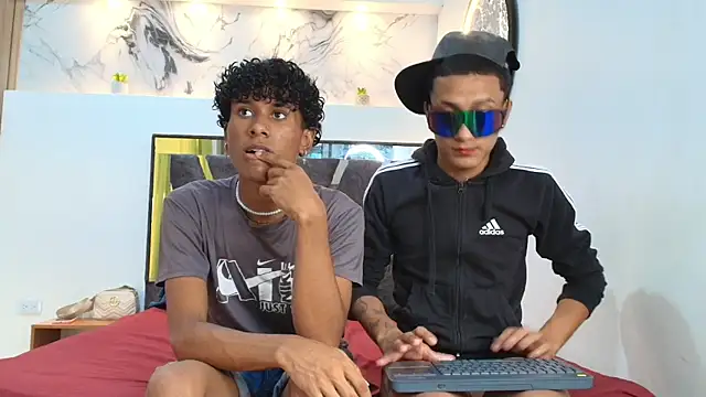 YOUNGS GUYS online show from September 2025 07:28:01 PM