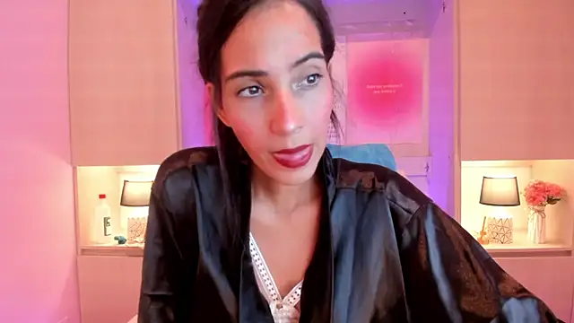 Snapshot of LexxaQueen chatting on October 2025 04:15:02 AM LexxaQueen online show from October 2025 04:15:02 AM