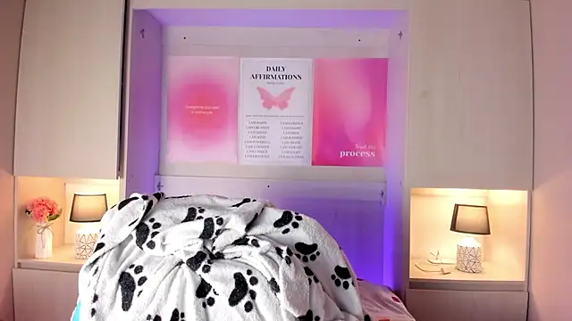 LexxaQueen online show from November 2025 04:12:02 AM