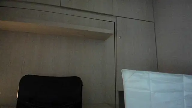 Snapshot of LexxaQueen chatting on February 2026 03:59:01 AM LexxaQueen online show from February 2026 03:59:01 AM