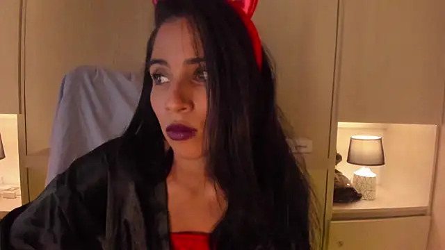 Snapshot of LexxaQueen chatting on March 2026 04:07:02 AM LexxaQueen online show from March 2026 04:07:02 AM