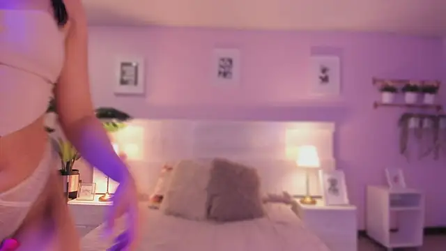 Ema wett online show from October 2025 08:08:02 PM