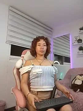 Snapshot of Charlotte_morhh chatting on September 2025 03:20:01 AM Charlotte morhh online show from September 2025 03:20:01 AM