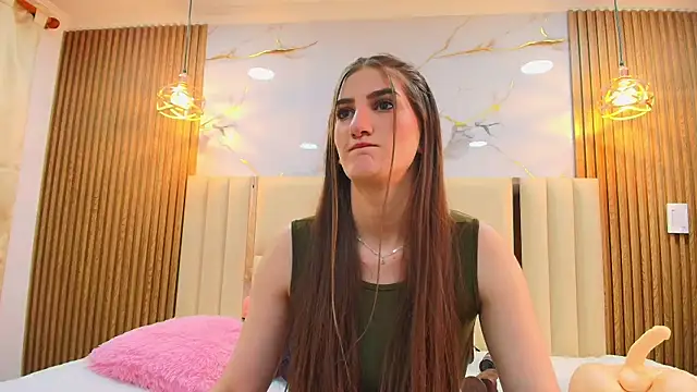 Dafne castro  online show from May 2026 07:41:01 PM