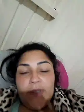 Snapshot of Thamiressssss chatting on September 2025 05:53:02 AM Thamiressssss online show from September 2025 05:53:02 AM