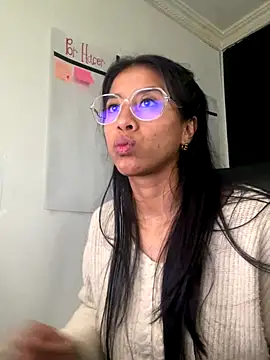 Snapshot of Incognitegirl chatting on September 2025 08:54:02 PM Incognitegirl online show from September 2025 08:54:02 PM