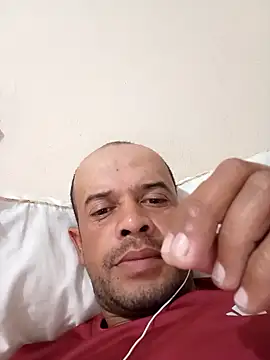 Snapshot of Adriano135790 chatting on October 2025 12:17:02 AM Adriano135790 online show from October 2025 12:17:02 AM