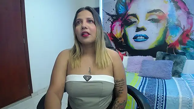 tiana breeze online show from October 2025 03:02:02 AM