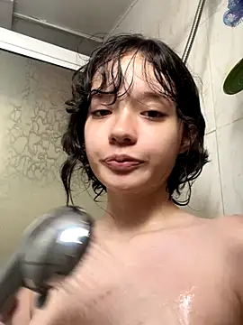 Snapshot of sukubo__ chatting on October 2025 06:05:02 PM sukubo online show from October 2025 06:05:02 PM