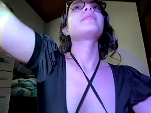 Snapshot of sukubo__ chatting on December 2025 05:05:01 AM sukubo online show from December 2025 05:05:01 AM