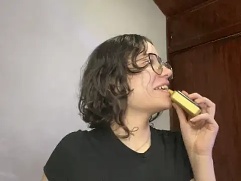 Snapshot of sukubo__ chatting on December 2025 05:13:01 AM sukubo online show from December 2025 05:13:01 AM