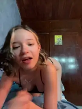 sukubo   online show from April 2026 06:19:01 AM