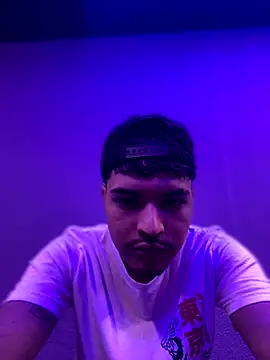 Snowlann online show from October 2025 06:36:01 PM