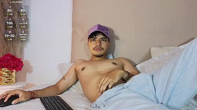 Snowlann online show from November 2025 01:10:02 PM