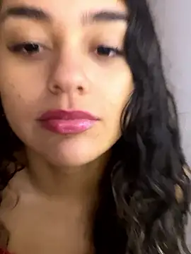 SereiaS online show from October 2025 05:00:02 AM